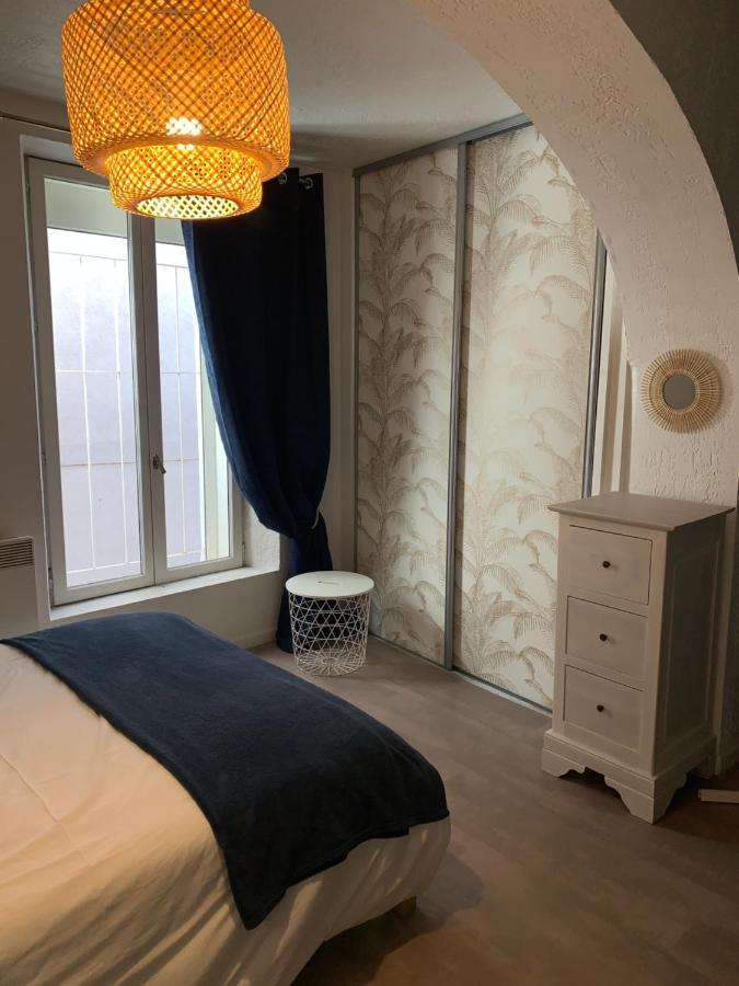 Appartement Douillet Лорг Екстериор снимка
