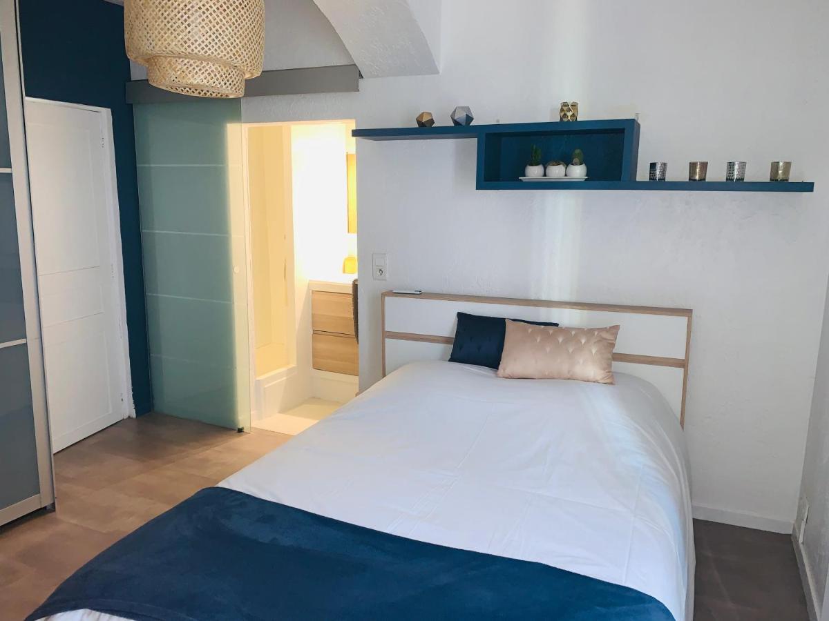 Appartement Douillet Лорг Екстериор снимка